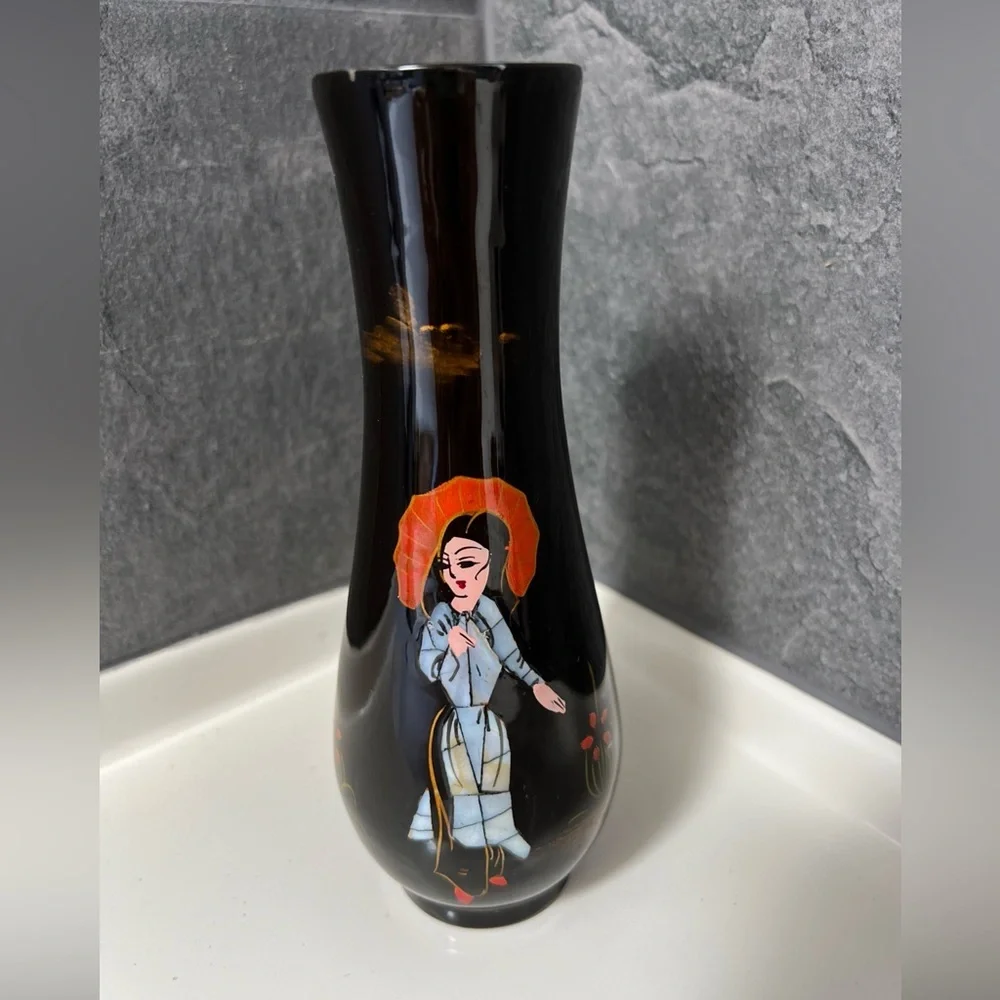 Vintage‎ Asian Bud Vase Inlaid Mother of Pearl Black Lacquer Wooden 7 1/4